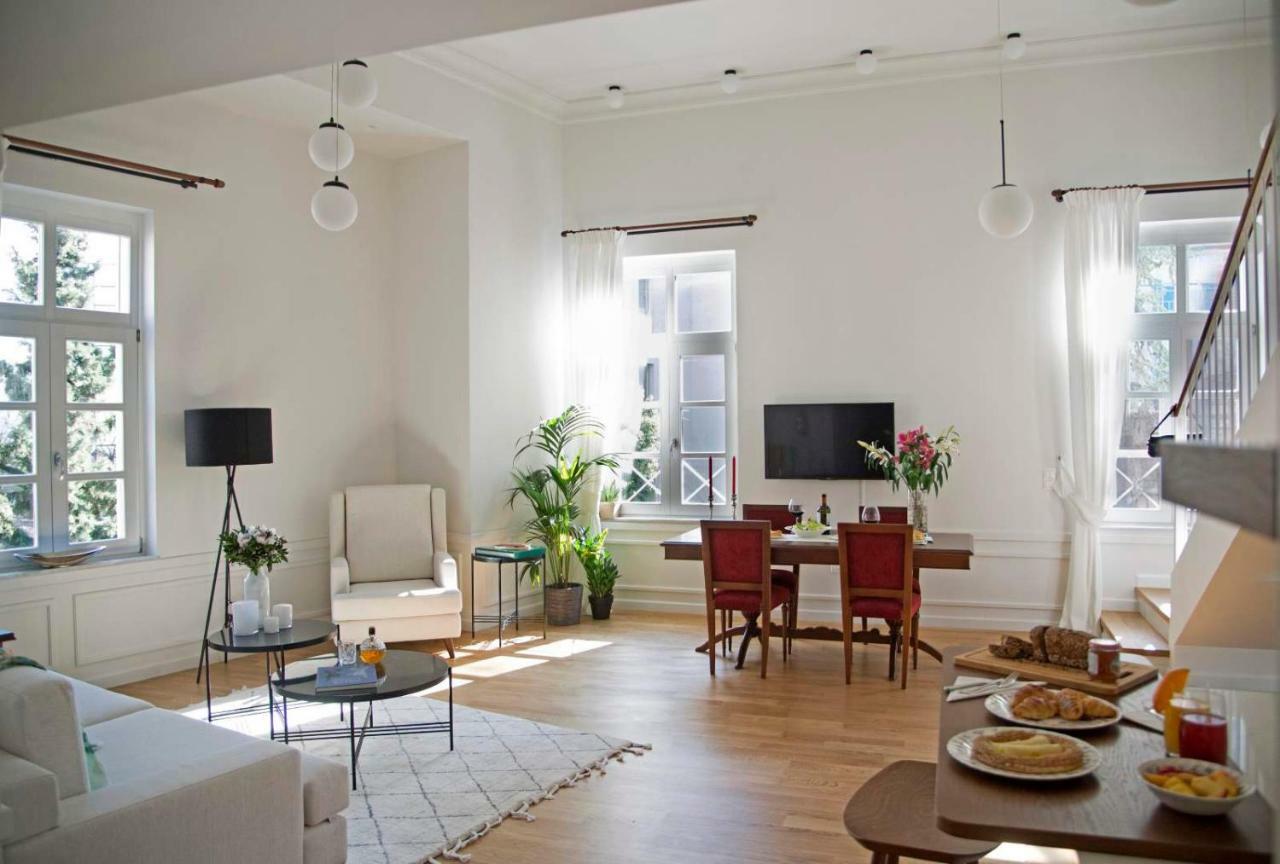 Four Streets Athens - Luxury Suites Apartments In アテネ エクステリア 写真