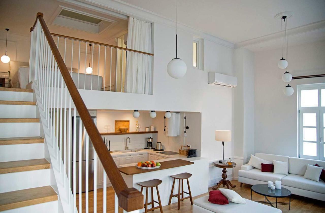 Four Streets Athens - Luxury Suites Apartments In アテネ エクステリア 写真